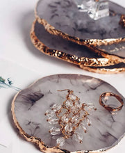 Načíst obrázek do prohlížeče Galerie, Tácek na make-up, šperky, pleťové masky, svíčky...