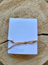 Načíst obrázek do prohlížeče Galerie, NÁRAMEK HOWLIT - pro pozitivní energii a optimismus 3