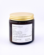 Načíst obrázek do prohlížeče Galerie, Svíčka ze sójového vosku-SANTALOVÉ DŘEVO A ČERNÝ PEPŘ