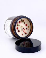 Načíst obrázek do prohlížeče Galerie, Svíčka ze sójového vosku-SANTALOVÉ DŘEVO A ČERNÝ PEPŘ