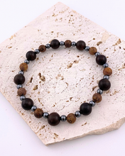 Načíst obrázek do prohlížeče Galerie, Pánský náramek – světlé a tmavé dřevo & hematit 18