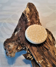 Načíst obrázek do prohlížeče Galerie, Přírodní kosmetika - tuhý šampon