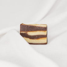 Načíst obrázek do prohlížeče Galerie, VYŽIVUJÍCÍ MÝDLO S KOZÍM MLÉKEM A ČOKOLÁDOU (6095094644886)