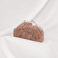 Načíst obrázek do prohlížeče Galerie, Přírodní kosmetika levandulové mýdlo s mákem