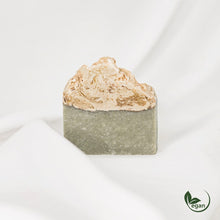 Načíst obrázek do prohlížeče Galerie, Přírodní kosmetika Pivní mýdlo na vlasy