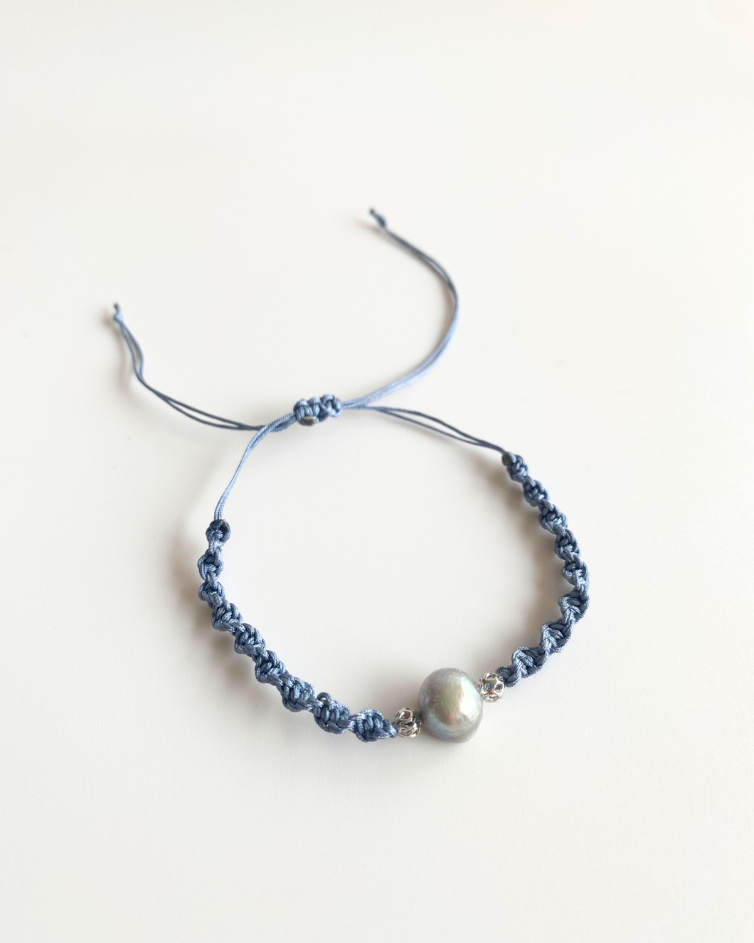 Říční perla -tmavá 52