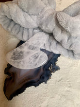 Načíst obrázek do prohlížeče Galerie, Gua sha masážní kámen- křemen
